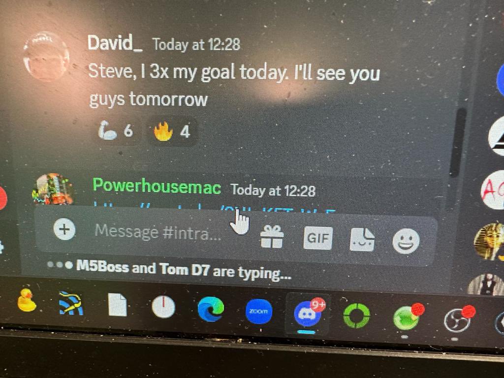 SteveKalayjian's tweet photo. This is why I do what I do. Helping people to reach their daily goals - 3 times over in this case!! This can do so much for someone’s financial situation &amp; lifestyle. Learn from me ➡️ https://t.co/sB6XmhYTJb

#trading #stockmarket #tradeez https://t.co/IsYskCA58V