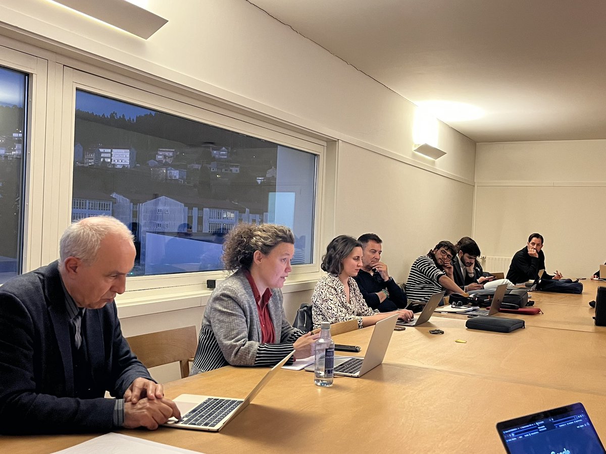 Novos Medios tweet media