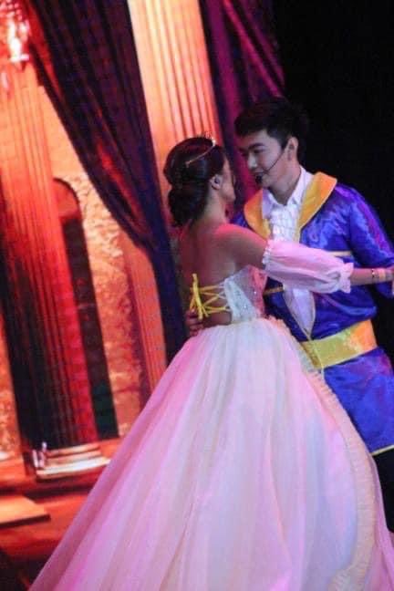 j_angela18's tweet photo. King and Queen 🔥🤎 #DORENX 

(c) @GandangMorenxxx https://t.co/d90byOk5JQ