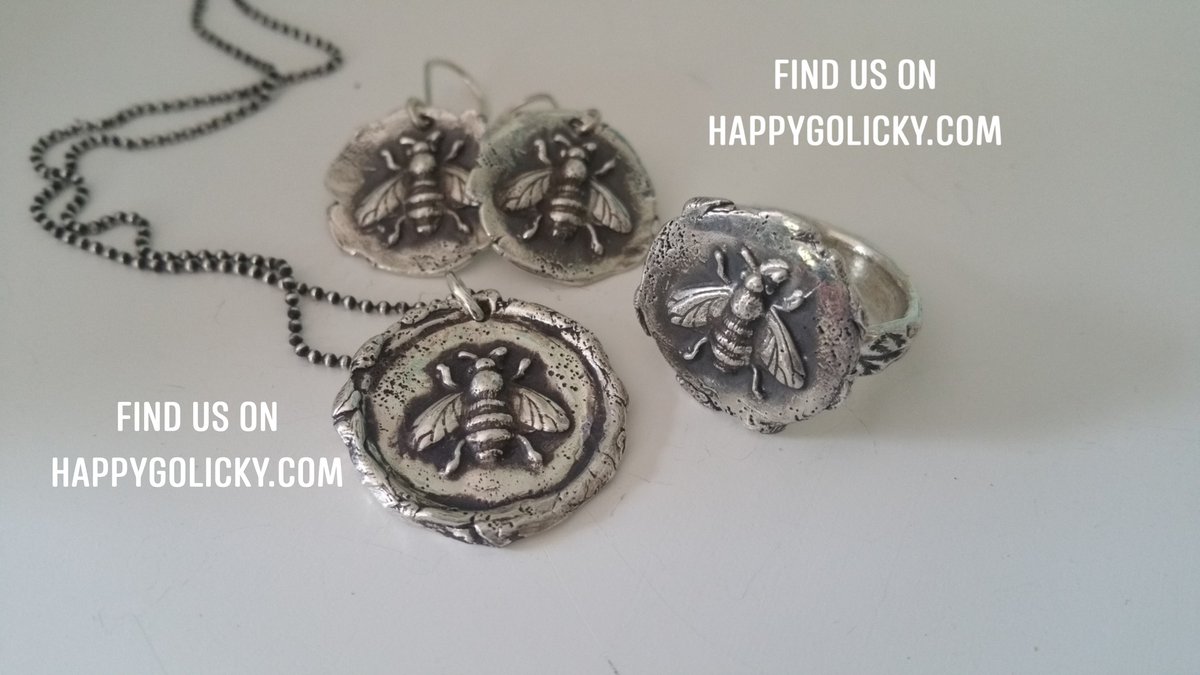 FIND US ON: 🐝HappyGoLicky.com🐝

#2023fashiontrend #2023trend #2023fashionjewelry #happygolicky #jewelry #beejewelry #honeybeenecklace #necklace #rings #earrings #beeearrings #bee #honeybee 

etsy.com/listing/220531…
etsy.com/listing/590288…
etsy.com/listing/263945…