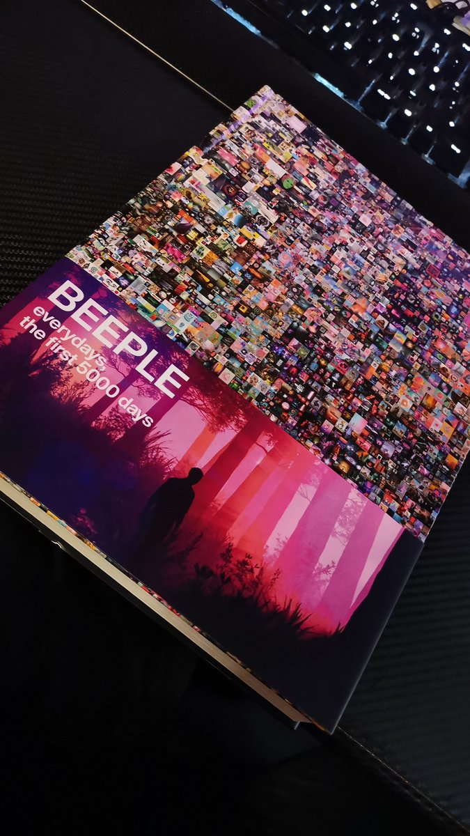 Derhier1's tweet photo. @beeple looks mint

Though release is 28.feb? Thanks for the early unit 😂 https://t.co/9QOsXEKoIq