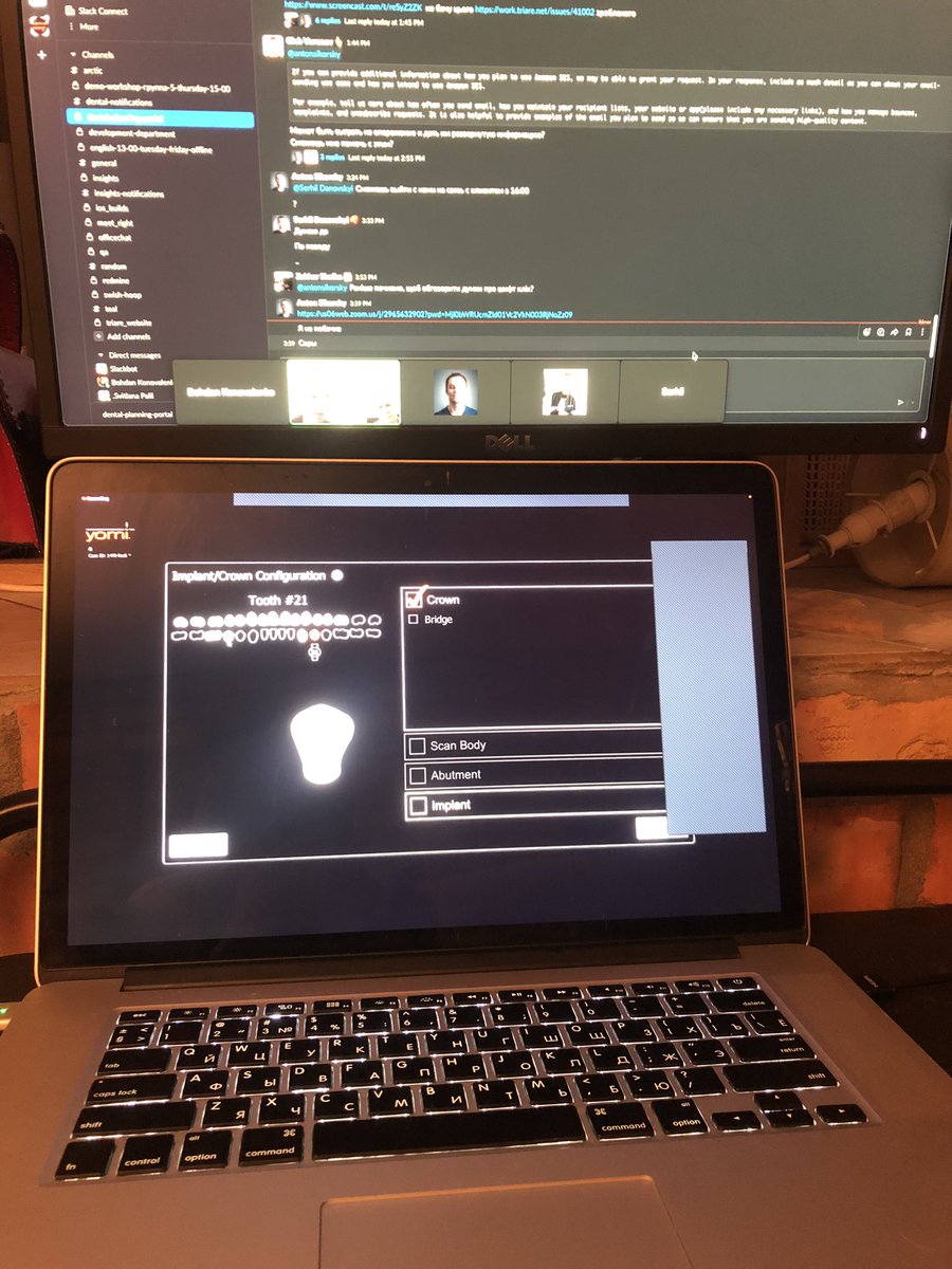 Sundayll's tweet image. Абажаю дантистов с ЛА , которые начинают курить косяк на звонке :)