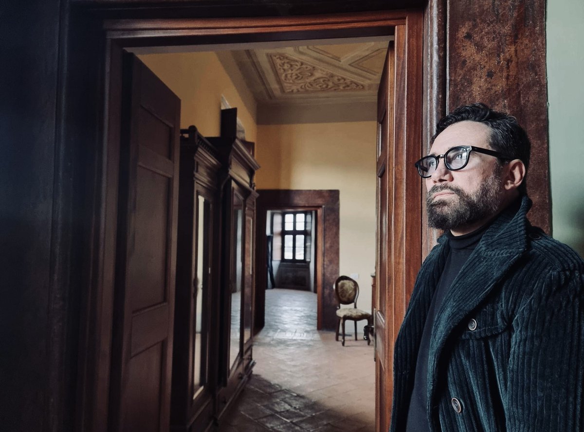 #Thewell is new film by #FedericoZampaglione <a href="/Tiromancino/">Tiromancino</a> with <a href="/_LaurenLaVera_/">Lauren LaVera</a> #StayTuned