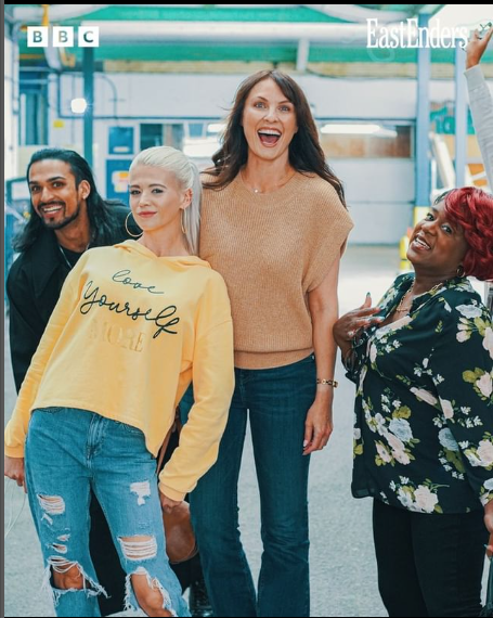 💜𝐋𝐨𝐥𝐚 𝐏𝐞𝐚𝐫𝐜𝐞 Brown Danielle Harold Fan (@lolapearcex1) on Twitter photo 