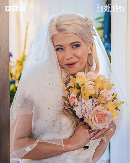 💜𝐋𝐨𝐥𝐚 𝐏𝐞𝐚𝐫𝐜𝐞 Brown Danielle Harold Fan (@lolapearcex1) on Twitter photo 