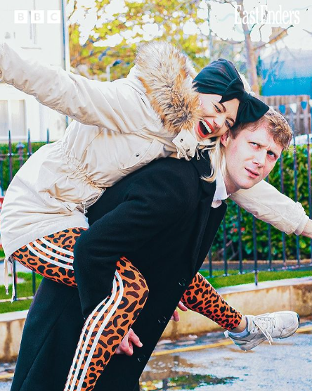 💜𝐋𝐨𝐥𝐚 𝐏𝐞𝐚𝐫𝐜𝐞 Brown Danielle Harold Fan (@lolapearcex1) on Twitter photo 