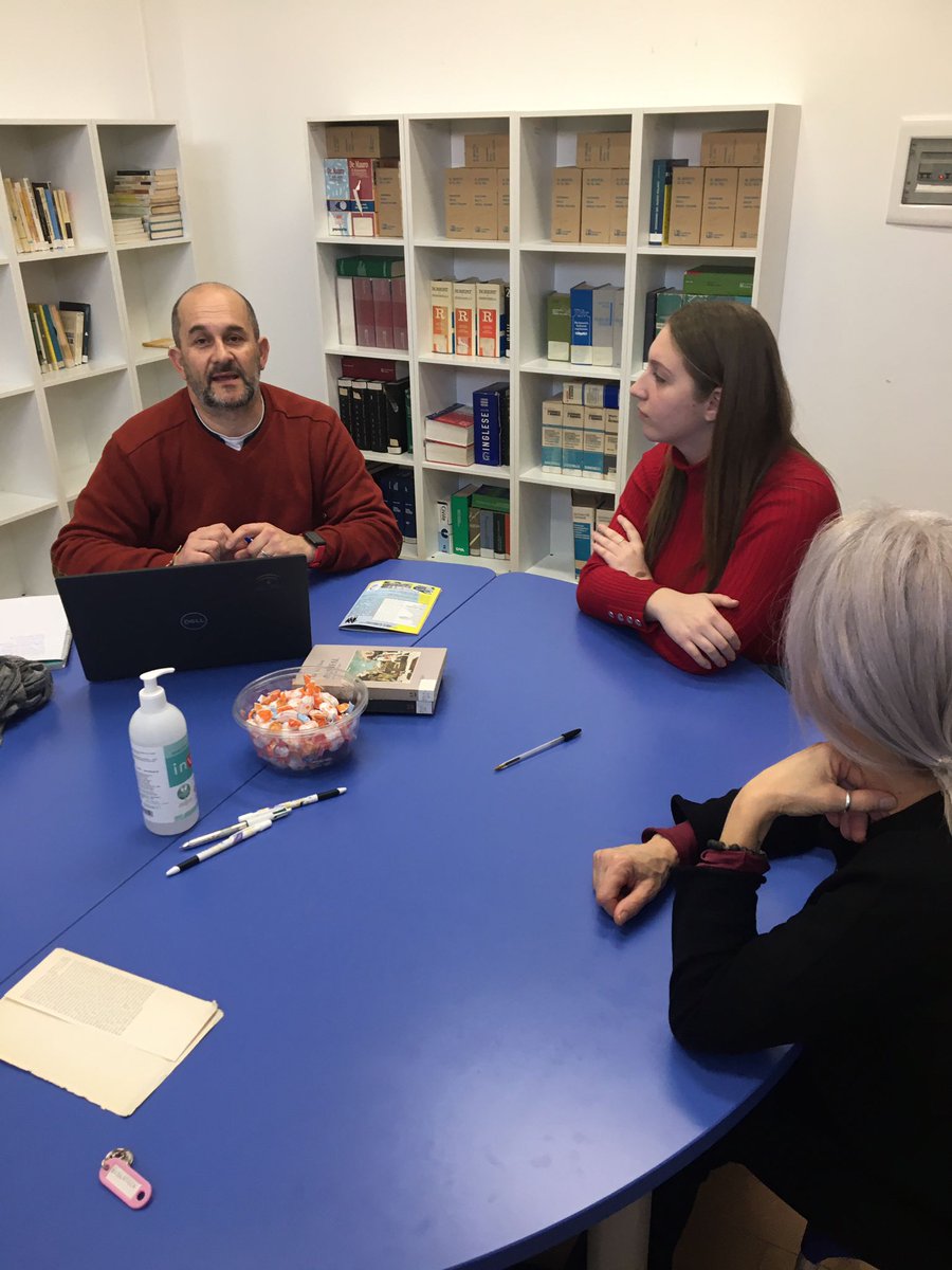 MatesVictorM's tweet photo. Última tarde en #Termoli dentro de mi visita al IIS Boccardi-Tiberio. Una nueva oportunidad para aprender sobre experiencias Erasmus+. Difícil de olvidar. Gracias @jacacool y @Chisba por hacerlo posible.
@Pluri_Almeria @sepiegob @iesierradegador https://t.co/9puiVae17A