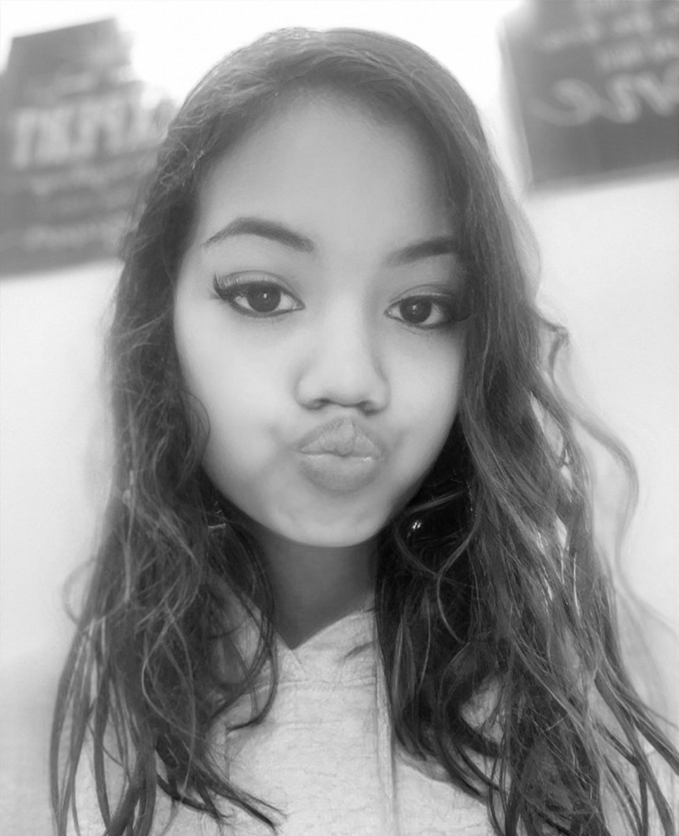 thursday vibes to me myself and i.❤️❤️❤️❤️❤️❤️❤️❤️❤️❤️