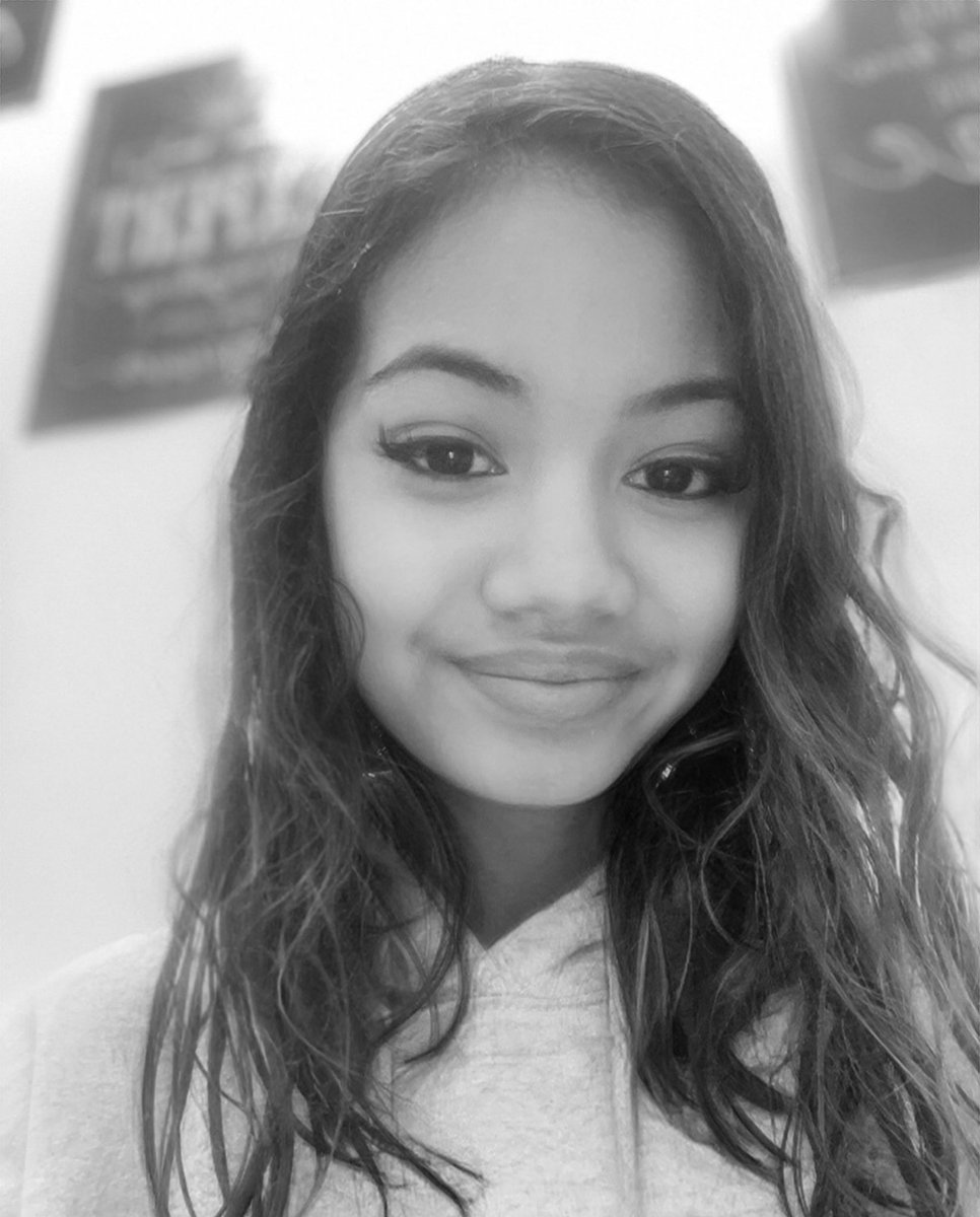 thursday vibes to me myself and i.❤️❤️❤️❤️❤️❤️❤️❤️❤️❤️