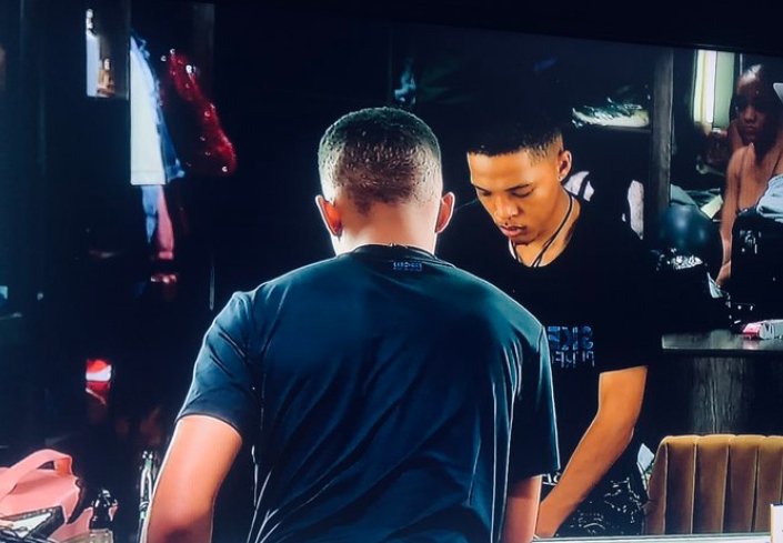 Entertainment Veza tweet media