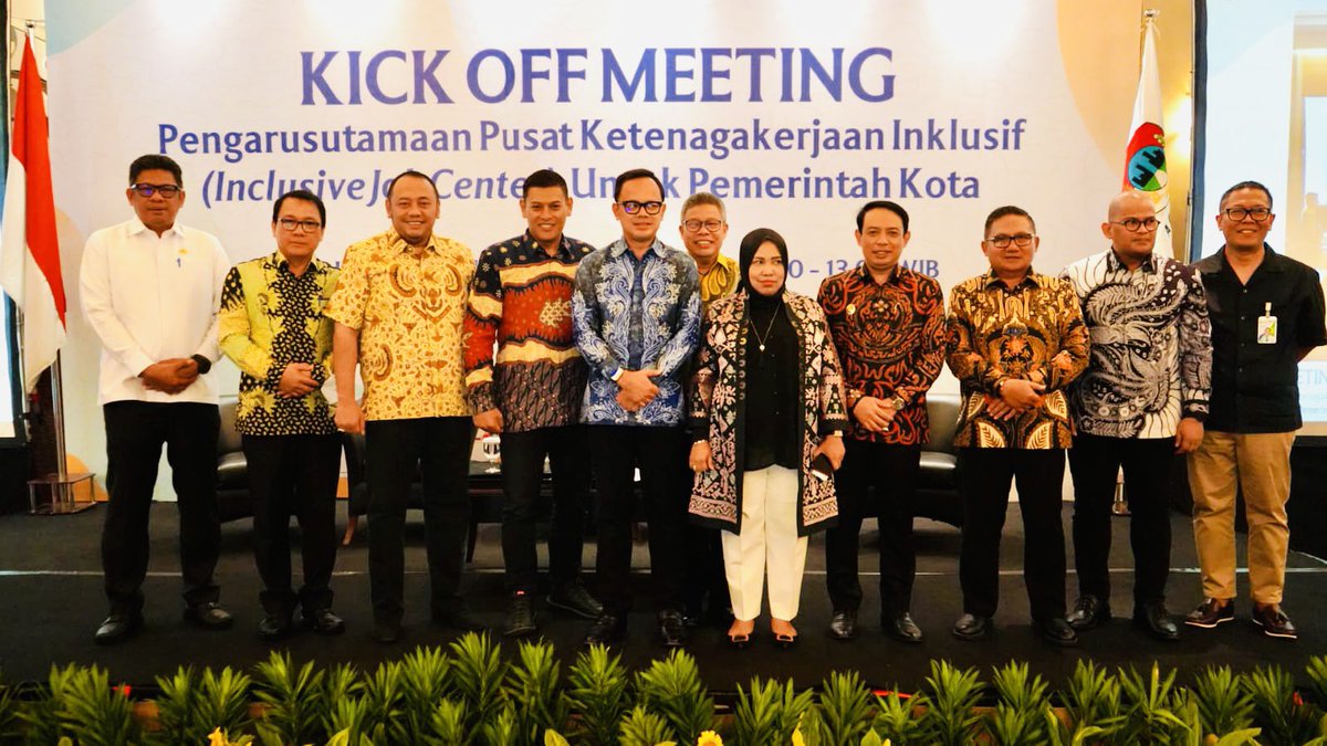 RozannaCut's tweet photo. Let us collaborate in the noble mission to empower #personswithdisabilities through #InclusiveJobCentre as the gateway to #inclusive labour market. Check our joint force with @APEKSIid #DecentWork #employmentpromotion #Vocational #training #education #sdg #InclusionMatters https://t.co/7w23vOsGk5