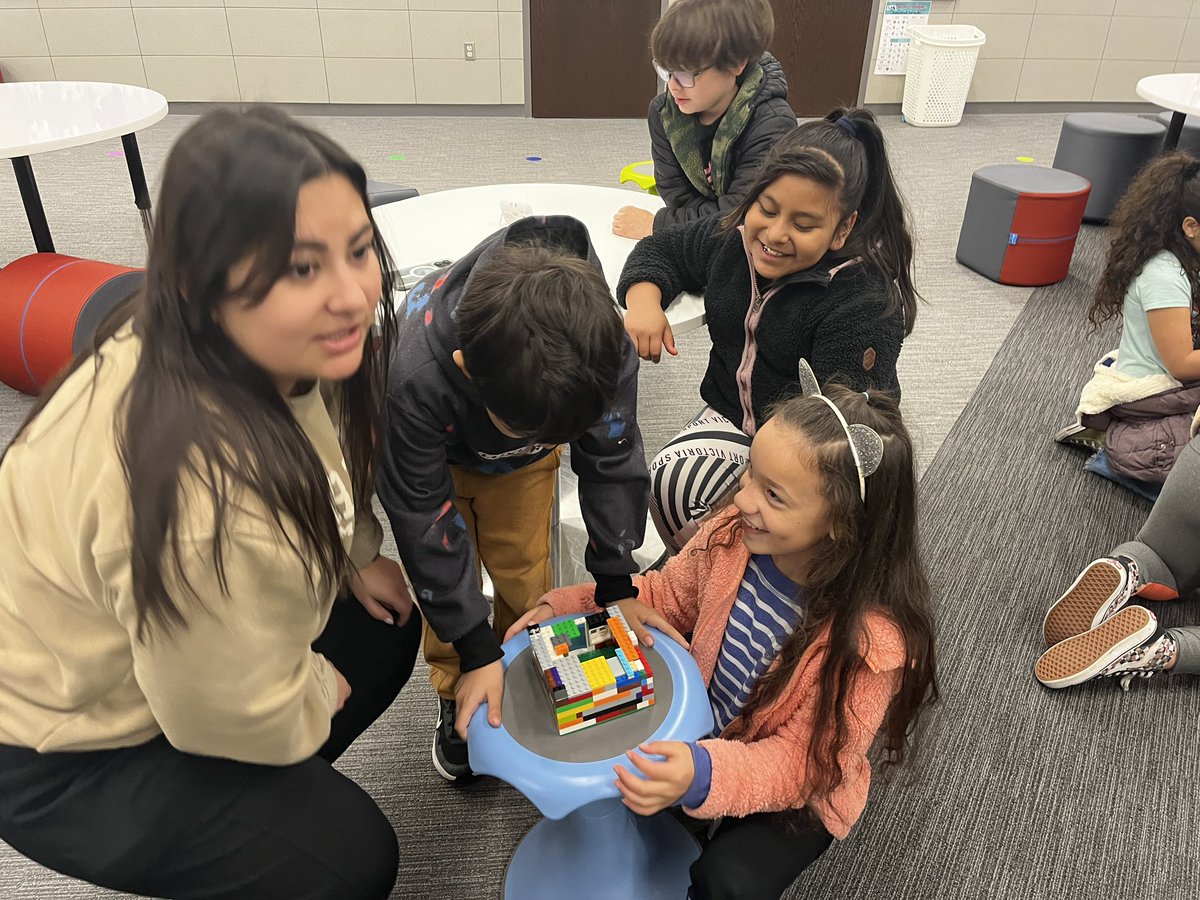 ChristieElem's tweet photo. 3rd graders are building strong structures with sturdy bases and reinforcements to survive an earthquake. #applyingourlearning @FUSDMadeToShine https://t.co/4z7KZpYXx2
