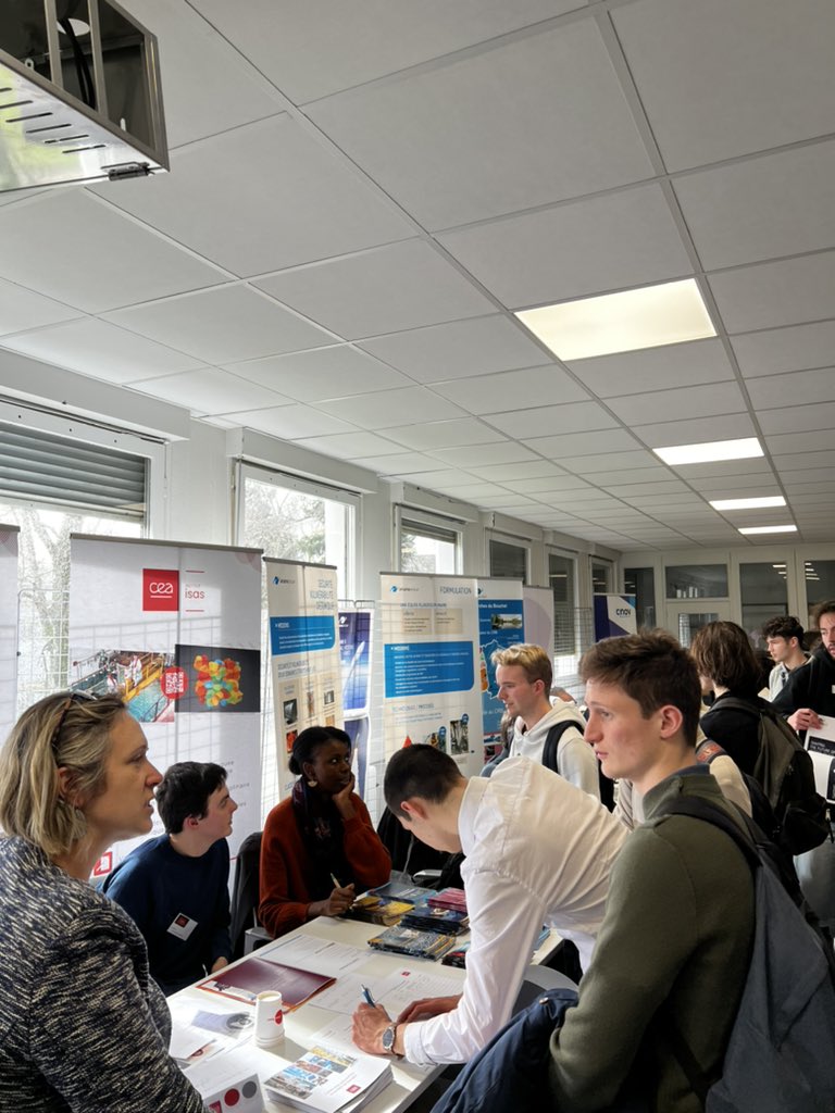 IUT_Orsay's tweet photo. ▶️ En direct du Forum des Entreprises à l’@IUT_Orsay @UnivParisSaclay
#Chimie #MesuresPhysiques #Informatique.
🤝 Plus de 35 entreprises ont répondu présentes pour cette 7ème édition. #stages #apprentissage #emploi #IUT #BUT https://t.co/2FOpuDRaN5