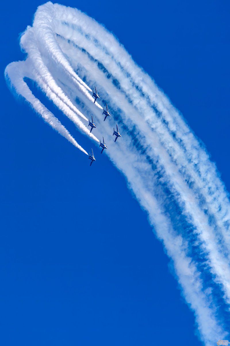 PHANTOM_Ver0's tweet photo. やはり快晴の時のブルーインパルス撮影は楽しいよねぇ

Data 2015/11/3(入間基地)
#SONY #α7 + LA-EA4 + #TAMRON SP 70-300mm F/4-5.6 Di VC USD(#A005) https://t.co/rfI1qyFX6r