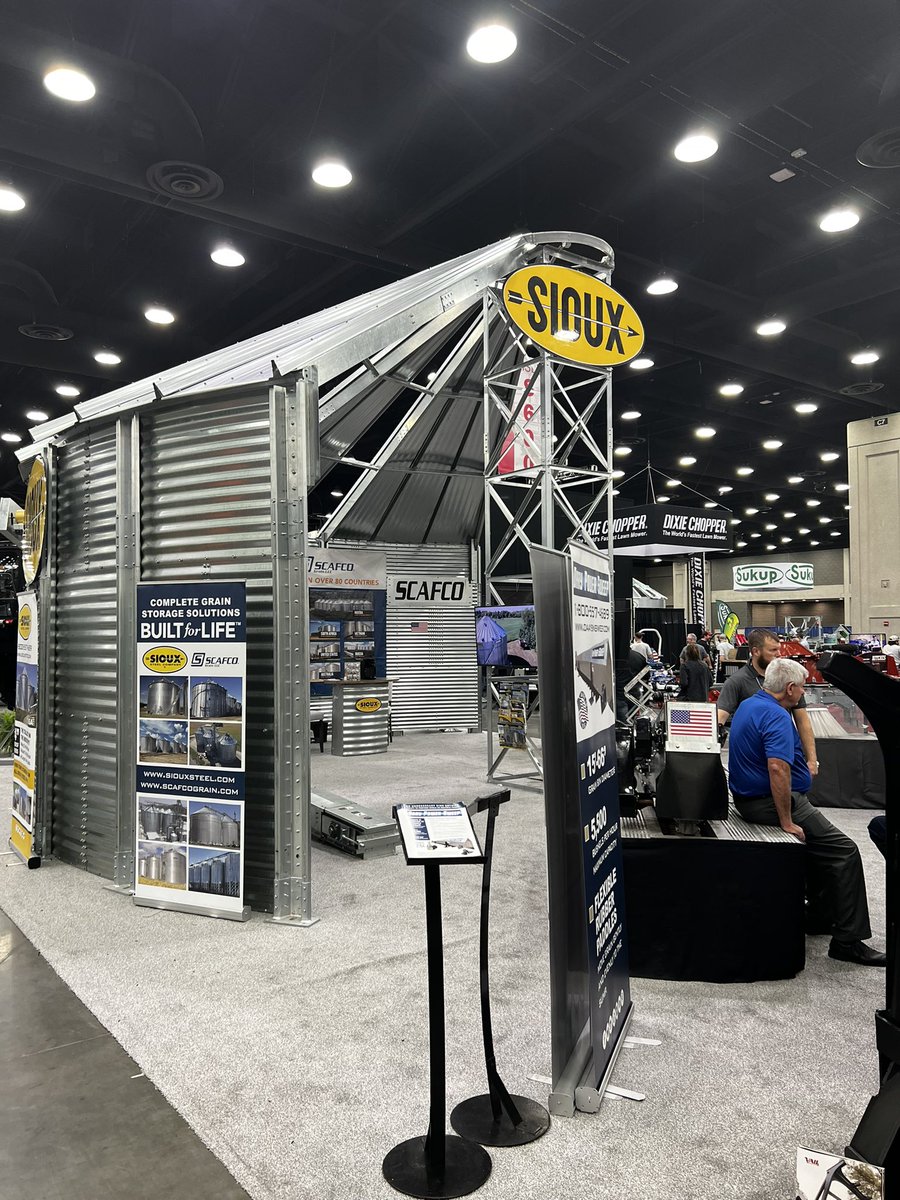 caspercronje1's tweet photo. Second day at the National Farm Machinery Show. Visit Sioux Steel Company in Booth 8558. #NFMS23 #FarmShow #Louisville #Kentucky #SiouxSteel #HiQual #SCAFCOgrainsystems https://t.co/LeTXHLYRrH