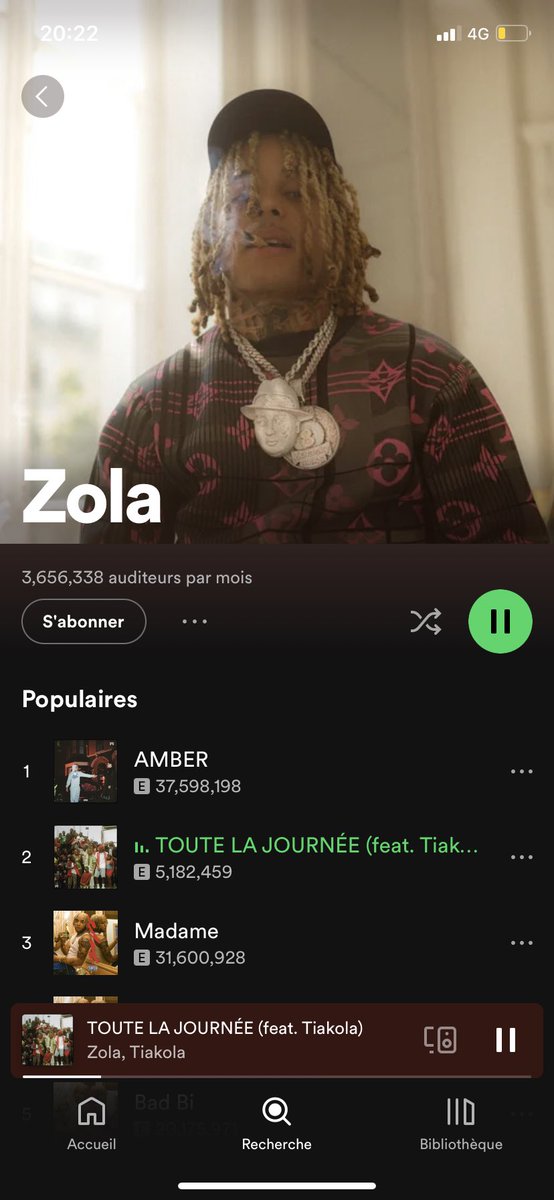 thefive_514's tweet photo. Les derniers chiffres de Zola avec les titres « Amber » et « toute la journée »  sont fou 🤯

Qui attends son nouveau projet ? ✅ https://t.co/Ze3GVGzyvh