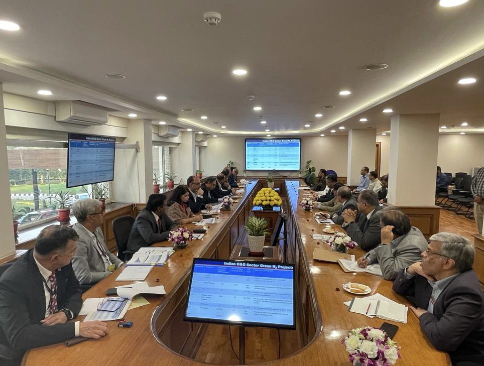 Hardeep Singh Puri tweet media