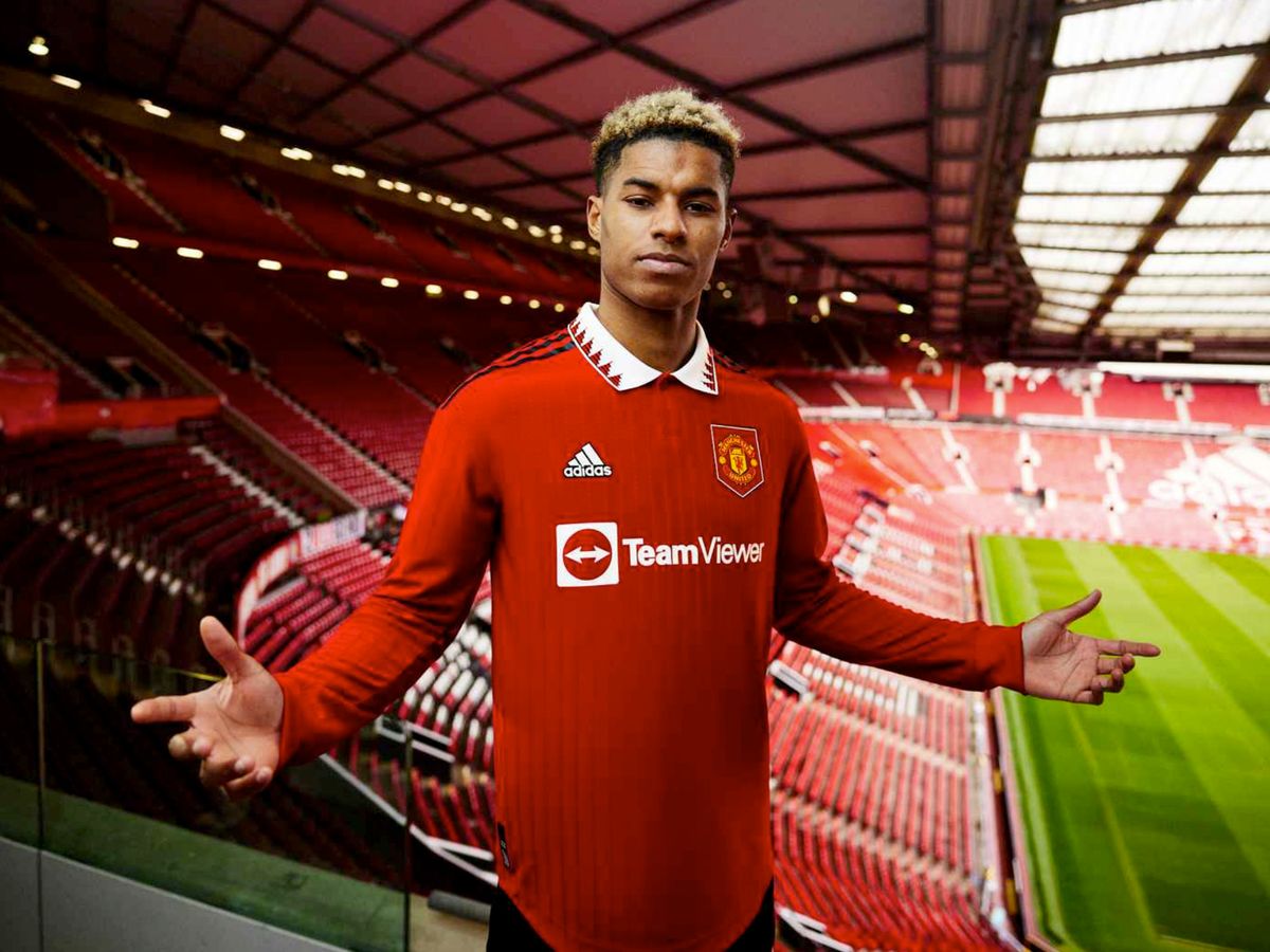 UtdForever7's tweet image. 🚨If Rashford scores vs Barcelona tomorrow, we will give away #mufc 2022/23 home shirt. 

To Participate:
• LIKE and RT this tweet.
• Follow 
@UnitedLatesNews 

Winner will be announced after the match, goodluck! 🤝🔥