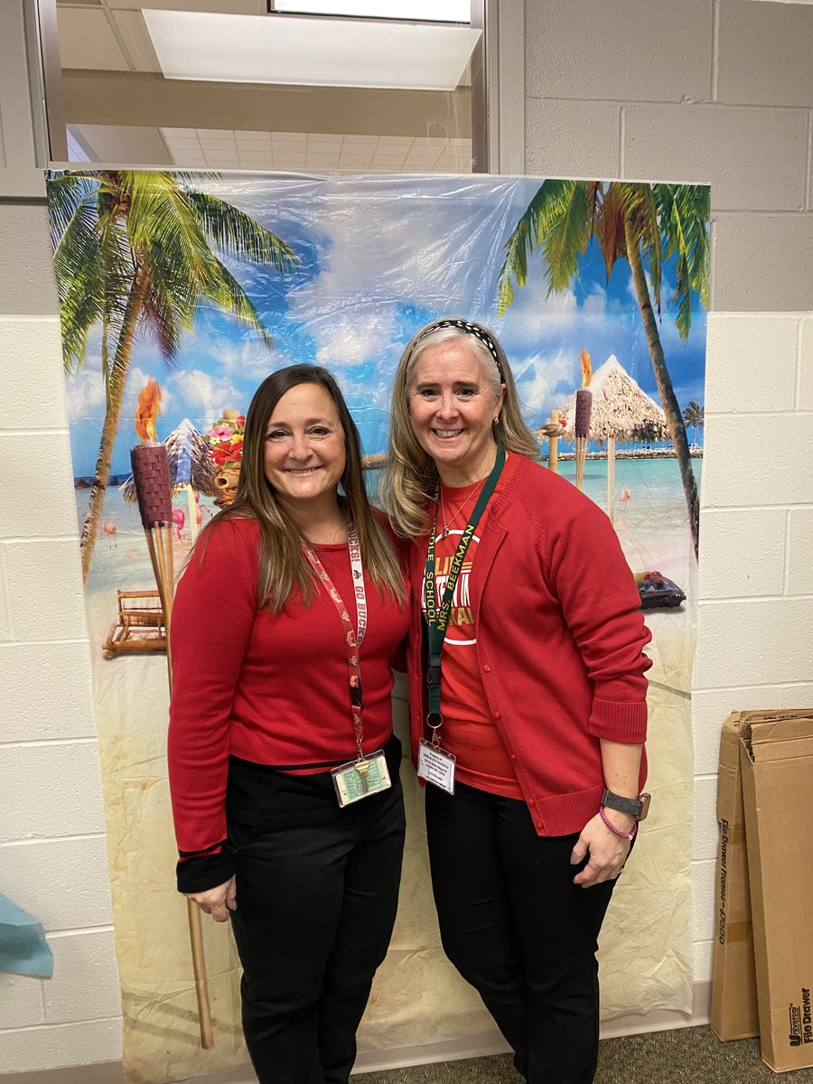 We celebrated Jen Keating this morning with a retirement breakfast. Thank you for your wonderful years at Karrer and enjoy your travels! 🌴 #BetterTogetherDCS