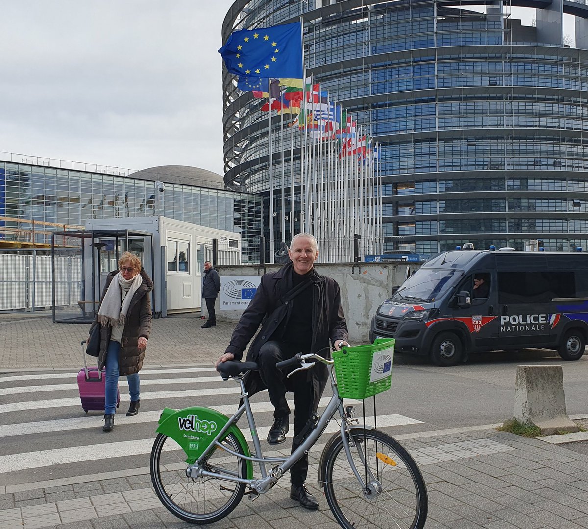 CiaranCuffe's tweet photo. Good news. The European Parliament just agreed a #cyclingstrategy to boost active travel, cycling industries, cleaner air and safer streets. Thanks to my colleague @KarimaDelli for all her hard work https://t.co/oOTmivE5i4