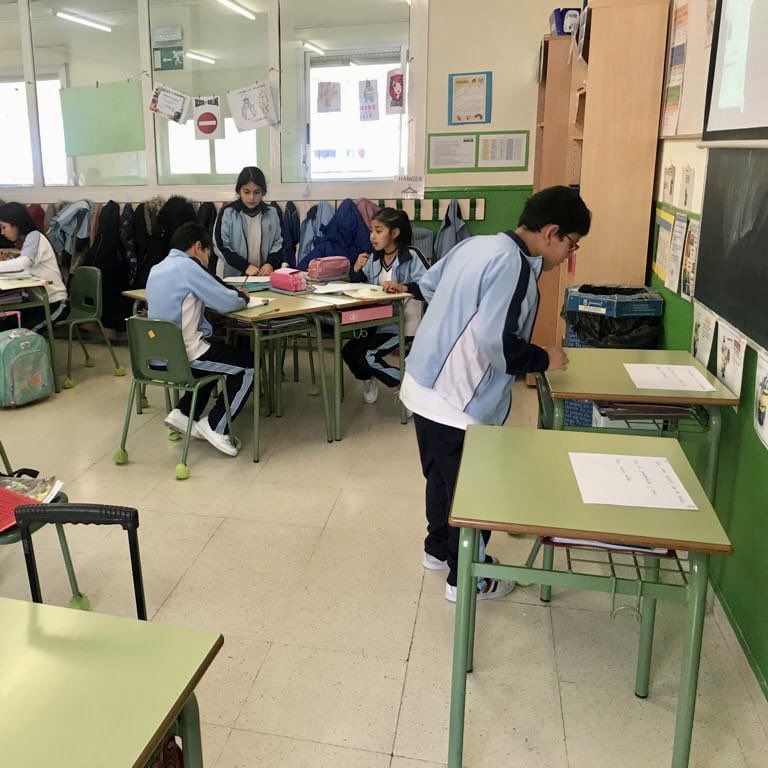 La clase de 4º trabaja la ortografía 📝 con el dictado cooperativo 🤝

¡Así se hace! 🙌✍️

#colegioshhcc #educaciónvicenciana #dictado #cooperativo #trabajocooperativo #dictadocooperativo