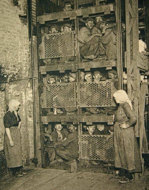 #SocialHistory 
 A coal mine elevator bringing men up to the surface at the end of a long day. Belgium, 1920.