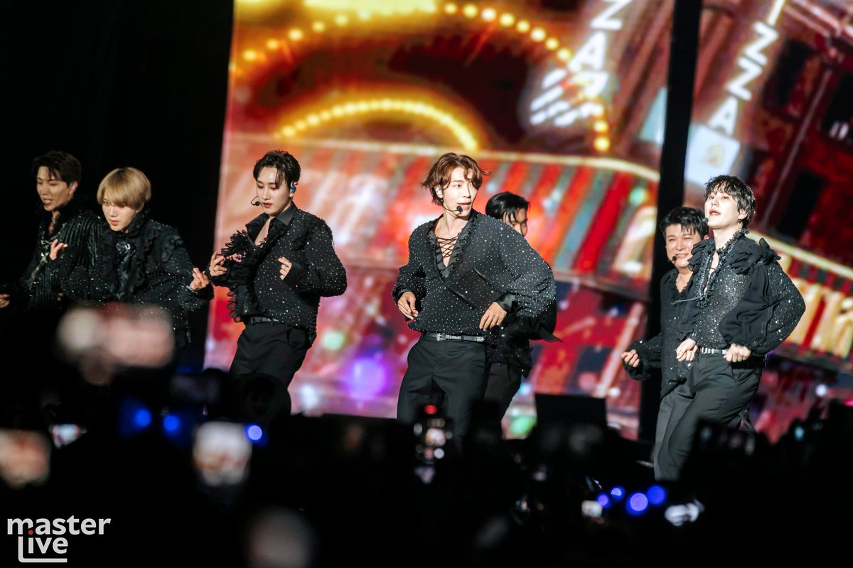 KillariSJPeru's tweet photo. 197 fotos para recordar el #SS9inPeru, gracias a @masterliveperu 😍

Fotos por Raúl Umeres 👇

https://t.co/osZb4jWplS

#SUPERJUNIOR #슈퍼주니어 @SJofficial https://t.co/UUCM29h44P