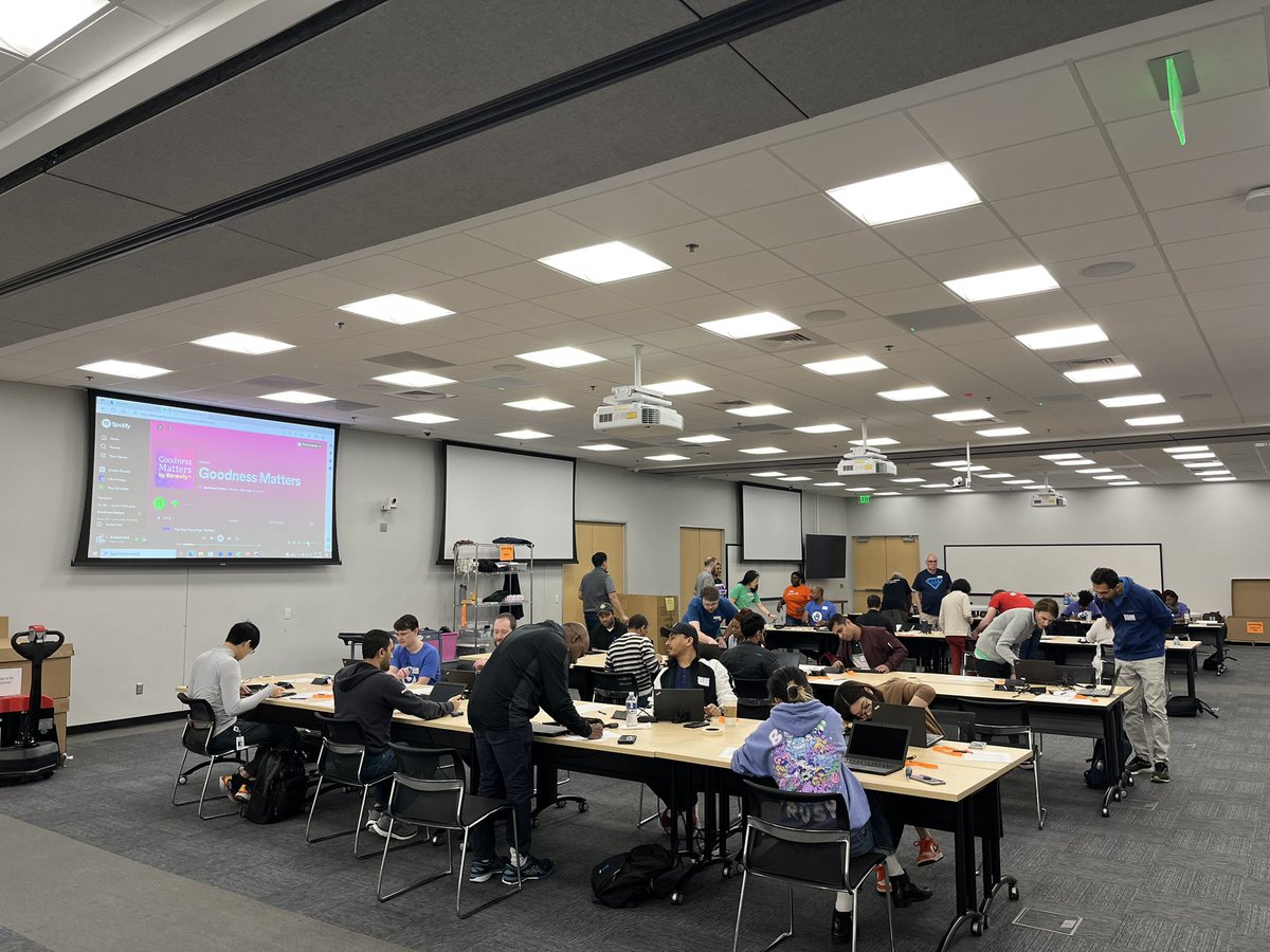 tjpswede's tweet image. NetApp RTP employees are volunteering today refurbishing laptops for those who need them! Very cool initiative I’m very proud to work for this company. This initiative is going on in other locations as well. :) 
@LifeAtNetApp #NetAppServes #GiveBack