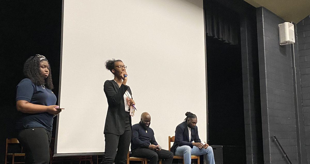 MPJ_TCDSB's tweet photo. Michael Nelson and Robinson Akintade speaking at our Black Excellence Speaker Series about the Power of Choices, Labels and Real Estate. A wonderful conversation about empowerment, identity and success.

@TCDSB @TyannaBrowne @cpitter01 @MalecStanley @Equity_TCDSB https://t.co/M68kr5EgcH