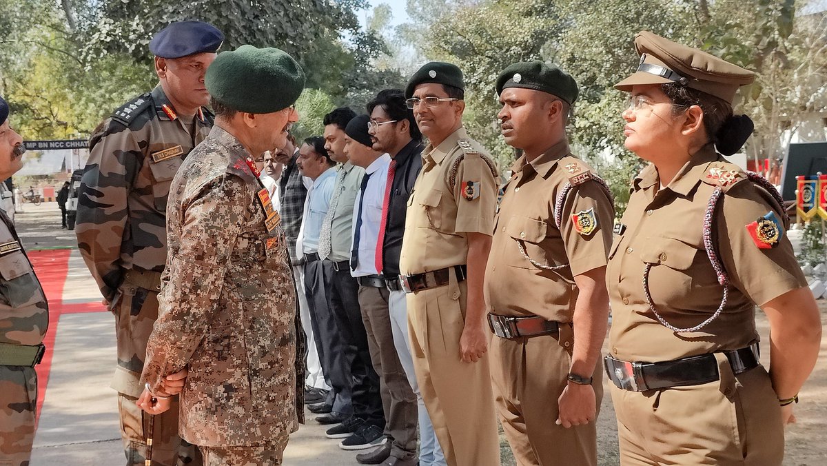 Ramkumar_AryaN's tweet photo. आज @25mpbnnccchhatr  का @NccDteMPCG द्वारा निरीक्षण किया गया जिसमें ADG  Sir and Sagaur Group se Brigadier Ashok Manocha sir उपस्थित रहे तथा @HQ_DG_NCC के मार्गदर्शन के बढ़ने की प्रेरणा प्रदान की, साथ ही कैडेट्स को सम्मानित कर उनका उत्साह वर्धन क���या।
@GovernorMP @JansamparkMP https://t.co/v72jlwoHob
