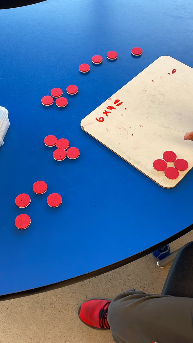 HackettStudents's tweet photo. Exploring groups, arrays and multiplication. https://t.co/VlJ2IU9xj3