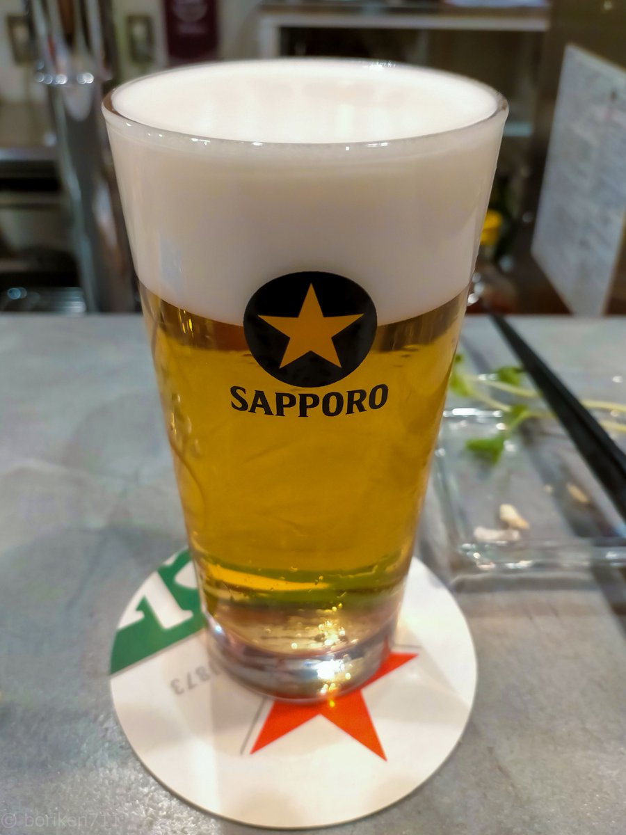 borikenbo's tweet photo. 帰る途中にmasa2setsへ寄った。
久しぶりにスイングカランのビール🍺
おいしい😊
お店に来ていた専修大学のアカペラサークルEmoHillの方とお話ができた。
4月9日(日)にmasa2setsの読売ランド店でアカペラのイベントがあるそうです。
#log #スイングカラン #masa2sets #アカペラ #EmoHill #専修大学 https://t.co/JXIAcBZEyM