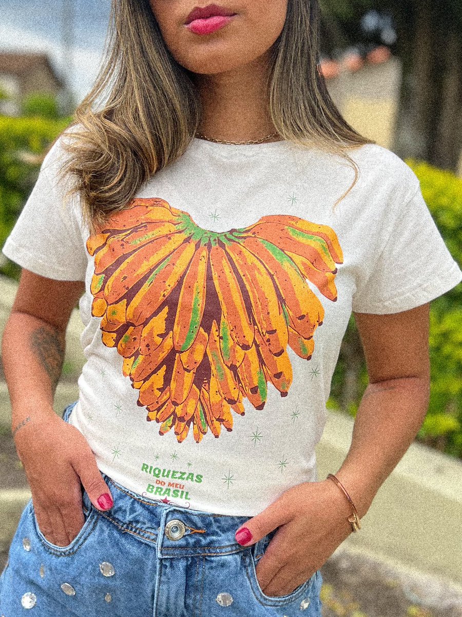 lojadastore's tweet photo. inspiração FARM que a gnt ama 🫶🏽

t-shirt 100% algodão 
https://t.co/bVDRLnHTH9 https://t.co/ecyZDZA2sd