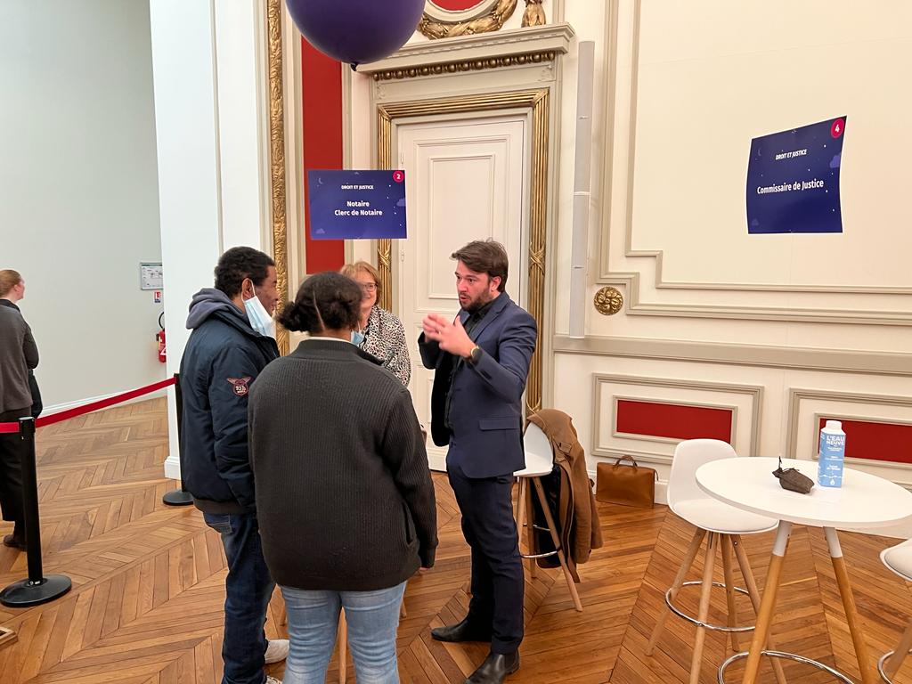 Notaires_Tlse's tweet photo. Hier, les #notaires de la cour d'appel de #Toulouse étaient à @CCI31 à l'occasion de la Nuit de l'orientation afin de promouvoir la profession et les métiers du notariat en partenariat avec l'INFN.

Beaucoup de monde sur notre stand ! 🙂

#Parcoursup #formation #orientation https://t.co/DkHsxzDj0g