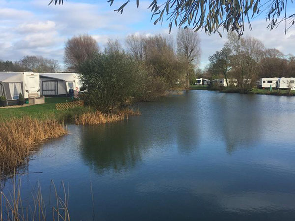 aroundaboutbrit's tweet photo. If you love fishing, you will enjoy a stay at Wyton Lakes Holiday Park. The lakes are well-stocked with carp, bream, tench, perch, roach and rudd.
https://t.co/kY0RSrrczl
#HolidayPark #Camping #Touring #Family #Pets #Rural #Fishing #Walking #Wyton #Huntingdon #Cambridgeshire https://t.co/ZtviWaOu4c