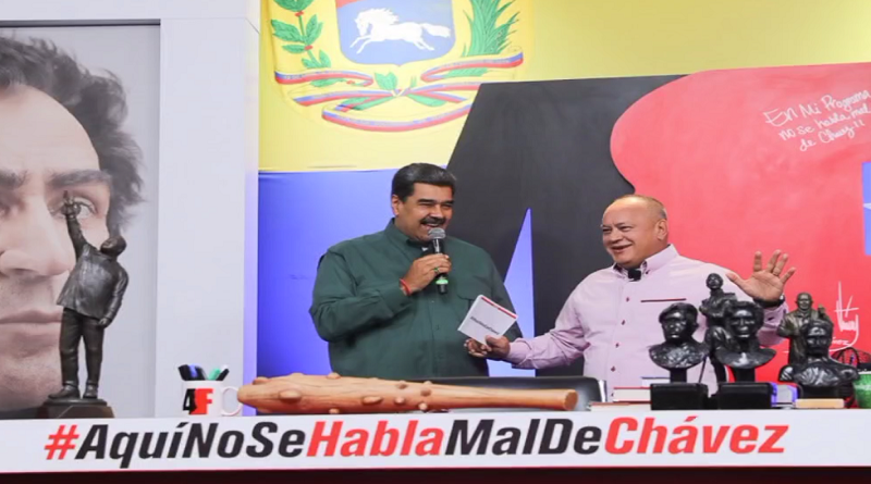 VTVcanal8's tweet photo. Presidente Nicolás Maduro celebra 9º aniversario del programa Con el Mazo Dando

#CarnavalesFelices2023

https://t.co/kTOpBZbiTo https://t.co/6YdbYLuVFG