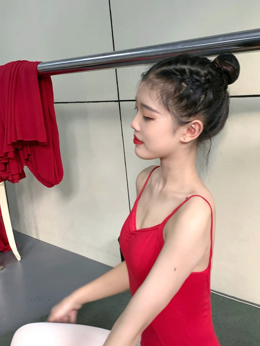 舞蹈生摄影 on Twitter: 舞蹈生图集 舞蹈生 艺考生 一字马