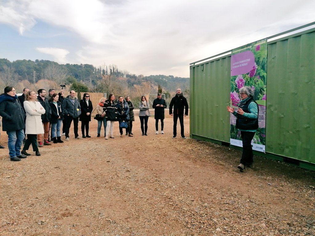 AgenciaEconAMB's tweet photo. Avui hem assistit a la inauguració institucional del Jardí municipal agroecològic de @NodusBarbera, realitzat amb el suport de l'#AMB en el marc del Pla #ApropAMB. Aquest espai únic promourà el contacte amb l'agroecologia des de diferents vessants https://t.co/swCLPixPaD