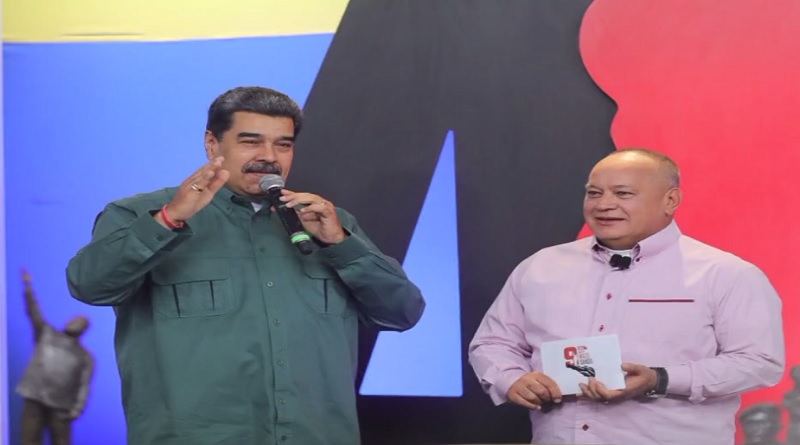 VTVcanal8's tweet photo. Presidente Maduro: «En la Mesa de Diálogo de México faltó compromiso del sector opositor» 

#CarnavalesFelices2023

https://t.co/E2SiKK1Xa0 https://t.co/mdsVB0IWE8