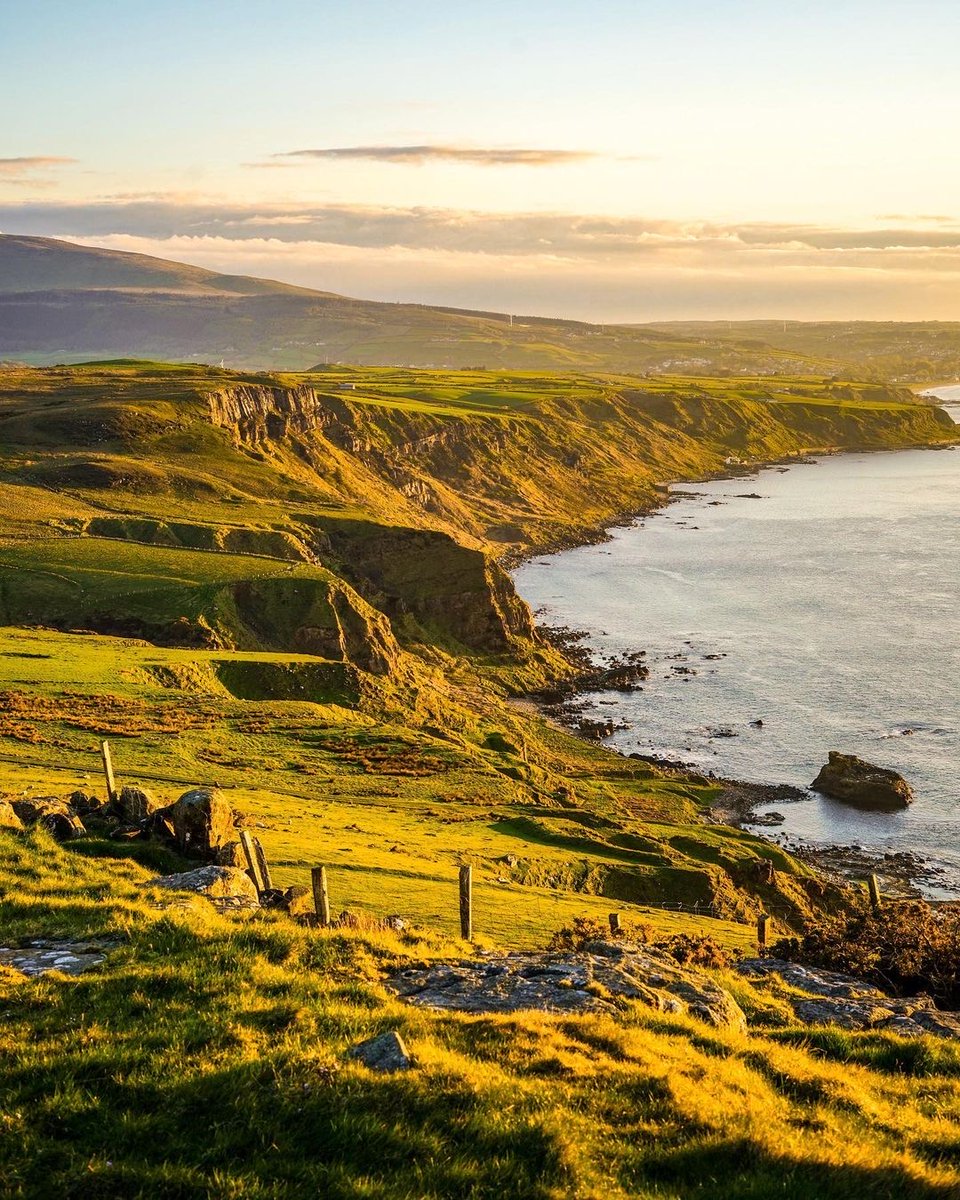It’s February so your summer holiday planning must be in full swing... We’ll leave this here for inspiration 👀

📍Fair Head, County Antrim

📸 instagram.com/ewelina.gac/