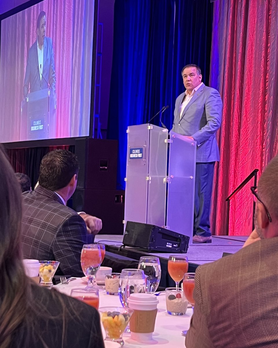 MayorGinther's tweet photo. What an inspiring morning at @columbusbiz1st's Power Breakfast! It’s great to be back to discuss the future of downtown Columbus and its impact on our city and our region as a whole. #Columbus #community #cbfpowerbreakfast https://t.co/m0GB5SPNQv