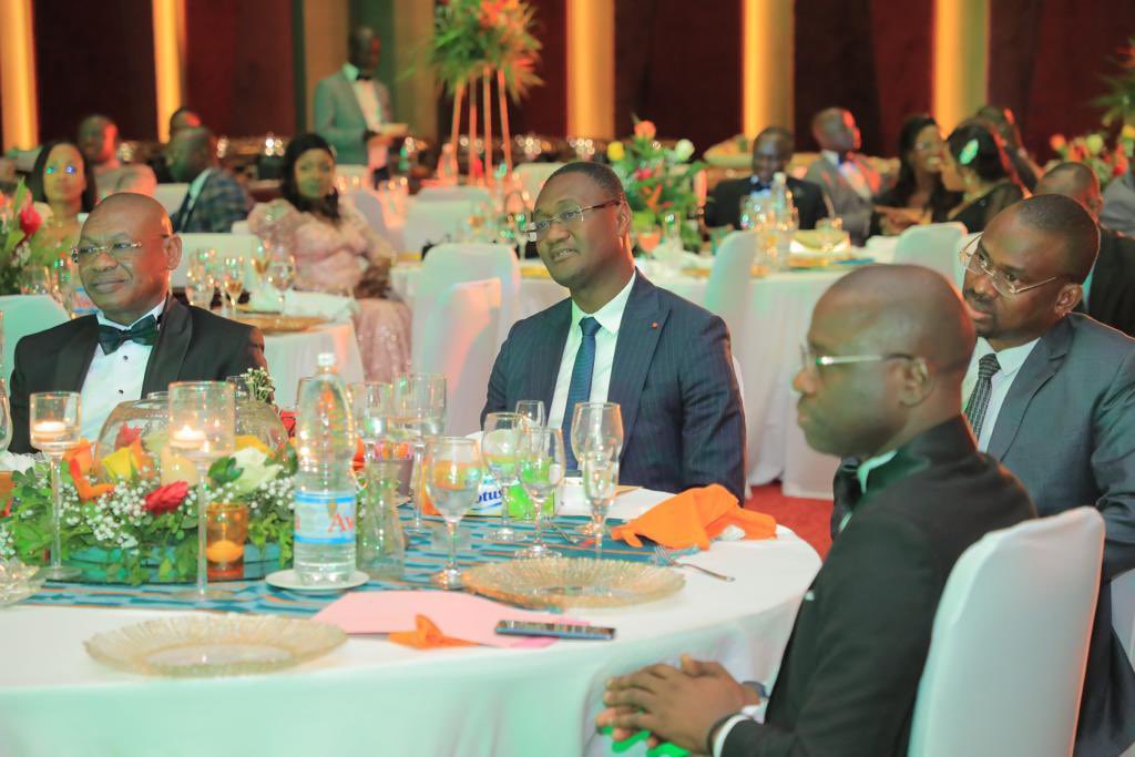 Le jeudi dernier, j’ai pris un immense plaisir à assurer la maîtrise de cérémonie du dîner gala, organisé par la Direction générale des marchés publics.
Un moment de partage et de solidarité après deux années intenses de travail. 

La fête fut extraordinaire🔥🔥❤️
#happy
#enjoy