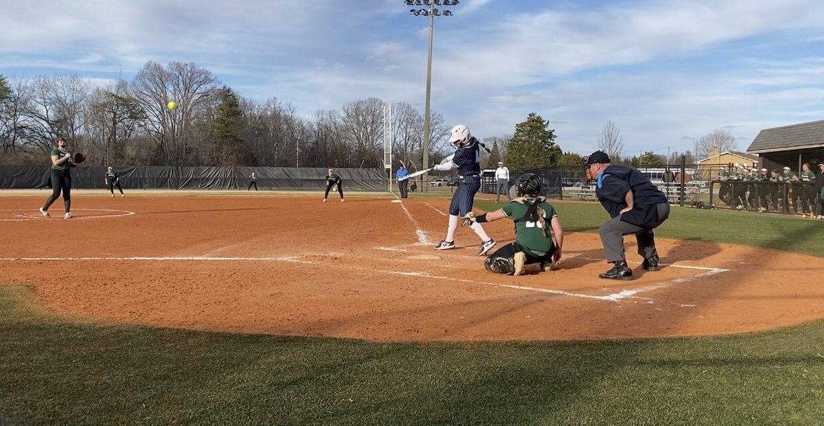 HanniganCoach's tweet photo. Spartan Softball Alumni at the Next Level- Janie (2022) recording her 1st hit &amp; double @HCSBCHARGERS Emily (2022) earning player of the game @umichwhockey Autumn (2020) getting her 1st Home Run of the season @MUCrusadersSB Maddie (2020) starting CF @JCJets_Softball Super Proud💙 https://t.co/dmq6vVDrVZ