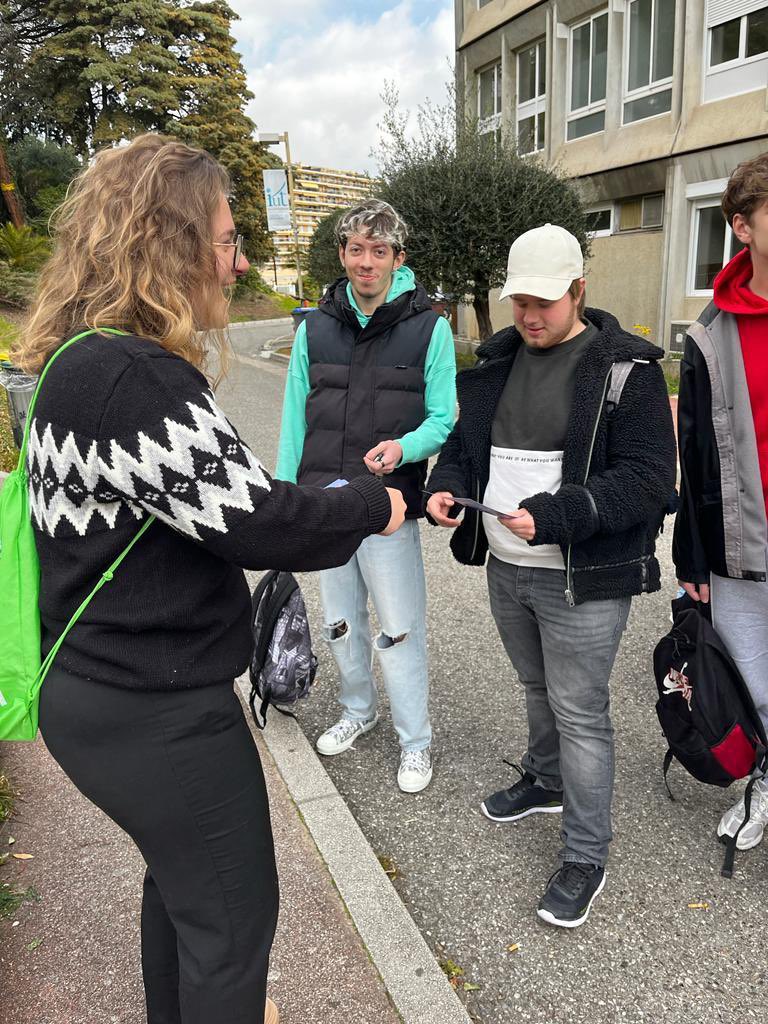 Matinée flying à @iut_nca à #Nice, à destination des étudiants !
Nous recrutons 30 volontaires en #ServiceCivique et 2 étudiants en stage !
Si tu veux défendre de grandes causes nationales, rejoins-nous !