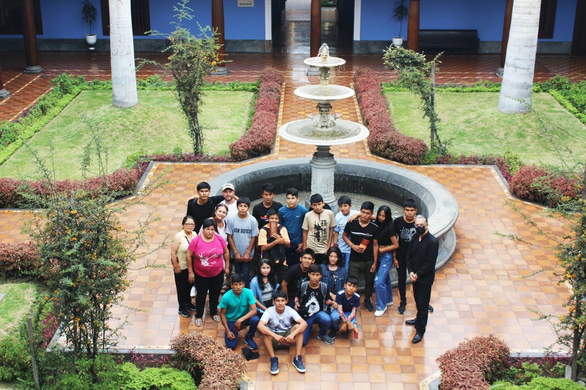 CCulturalUNMSM's tweet photo. #VisitaGuiada| 📸El #CCSM agradece la visita de los estudiantes del Centro Educativo Agropecuario Monte Salvado de #Calca - #Cuzco.
🕗 Horarios y costos: https://t.co/gpjZsvRoT9.
✅ Reservas para grupos o delegaciones: +51 997 142 616.
#UNMSM #Turismo #guiados https://t.co/oDluUeIRYI