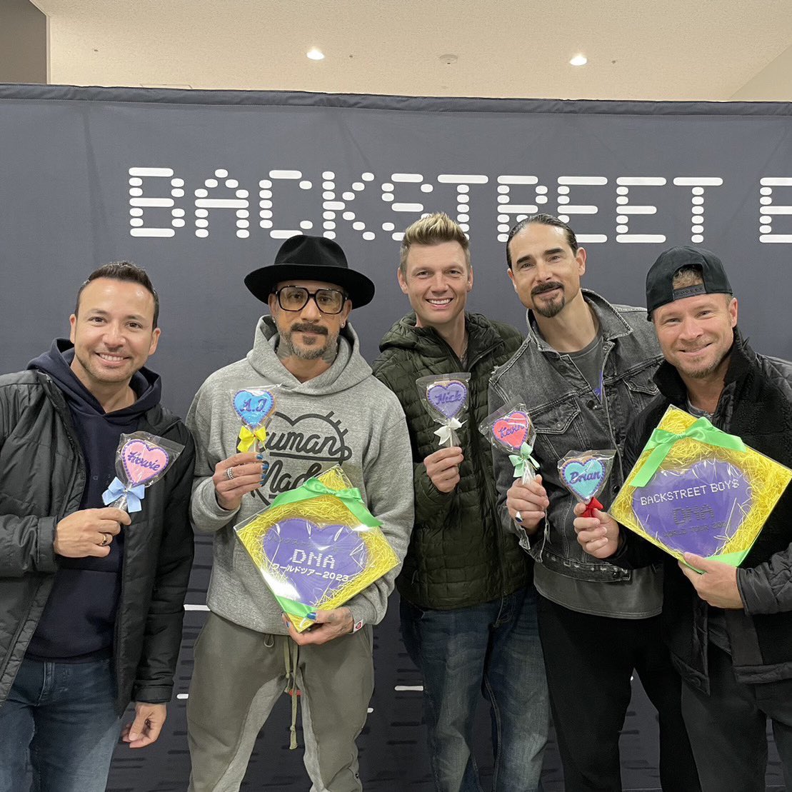 “DNA World Tour” avanza hacia la recta final con las fechas ya completadas en Japón. Los Backstreet Boys agradecen a sus fans japoneses y se preparan para su siguiente show en Taiwan. 

📷 <a href="/INTSonyMusicJP/">ソニーミュージック洋楽 🌞</a>