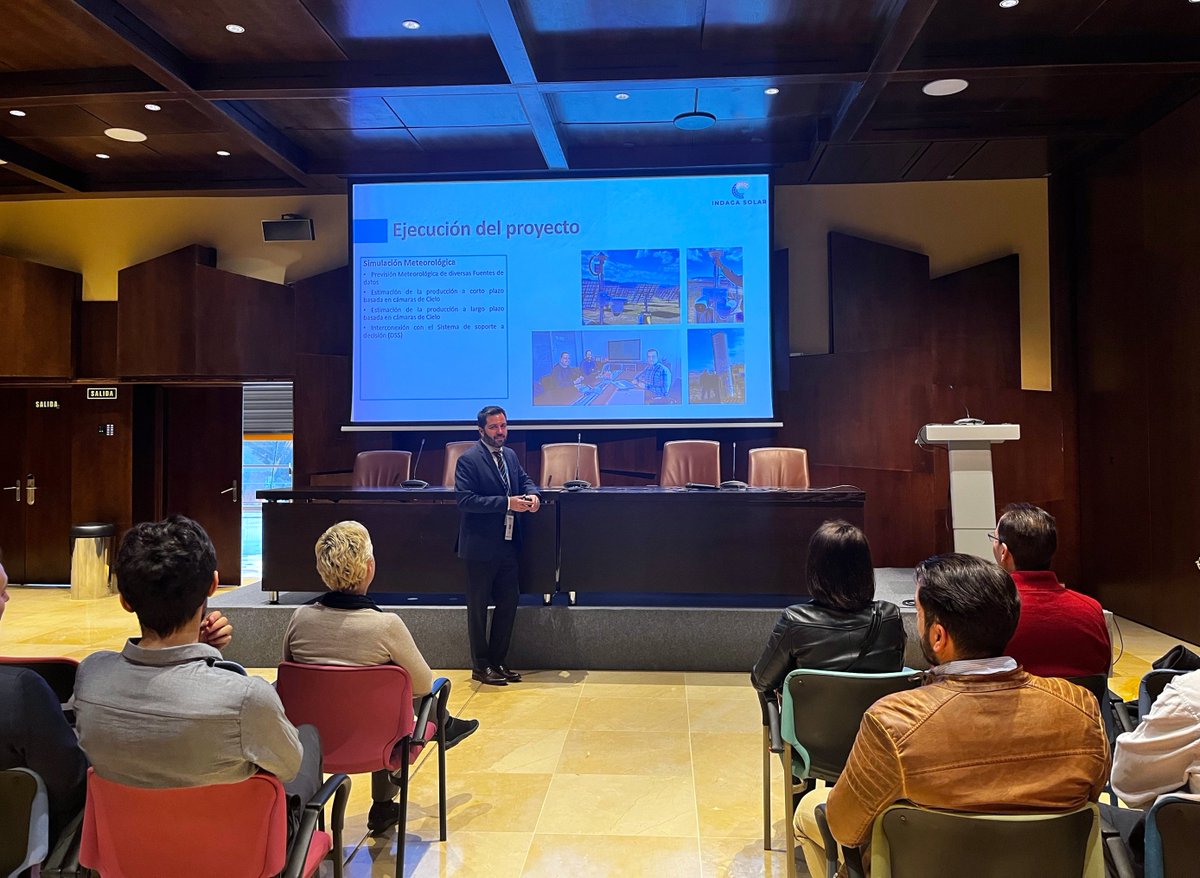 Solartys's tweet photo. 👋Hoy y mañana nos encontrarás en el @ForoTransfiere
⚡Esta mañana hemos presentado junto con @SkylifeEng el proyecto #EmpleaSolar así como los demás proyectos colaborativos #AEI que estamos ejecutando: #BlockBatCE, #CEUIS2, #ALGAVOLTAICA, #INDAGASOLAR, #CLEASOLAR y #Metaverso https://t.co/6RIJogET5S