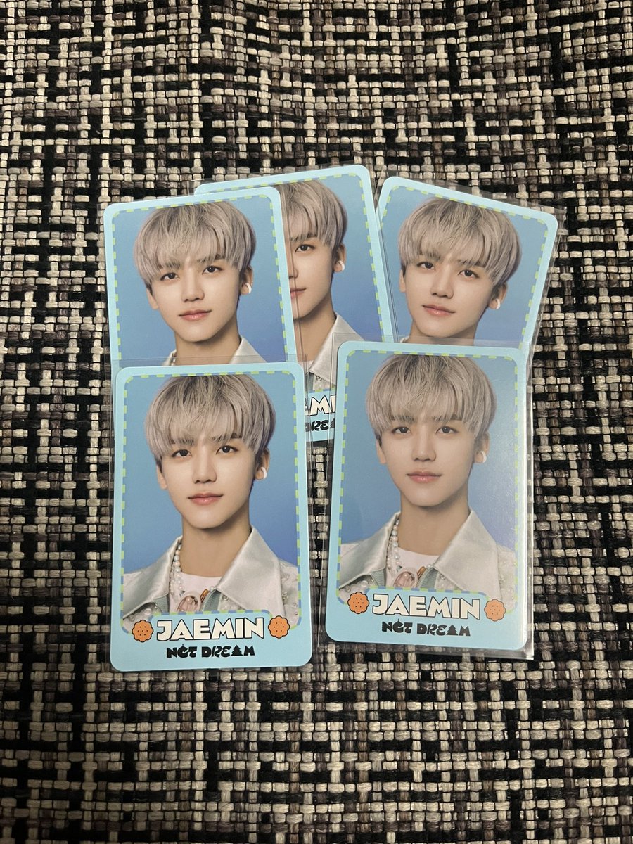 pptshopp2's tweet photo. พร้อมส่ง⭕️

trading card concept candy เจโน่ แจมิน ใบละ 100 

รวมส่ง EMS รับผ่อน 1 เดือน
#ตลาดนัดnct wts jeno jaemin https://t.co/wTKyw56DeM