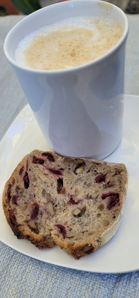 cubanbaby77's tweet image. On to new things. Have you heard of Milams grocery stores in Miami? (theres more than 5) anyways they have the best LOCAL stuff... like this bread! BREADSIE is the name of Co &amp;amp; they make the best sourdough. Only use 3 ingredients, water, flour &amp;amp; salt. 😋 #supportlocalbuisness