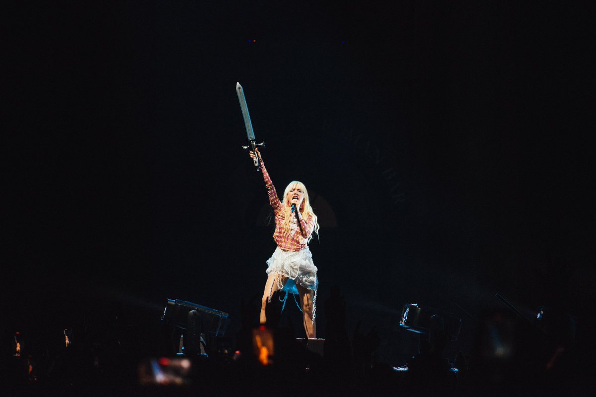 Yourallypally's tweet image. we really really really really really like you @carlyraejepsen - before you came into our life we missed you so bad 💖

📸 @patrickgunning